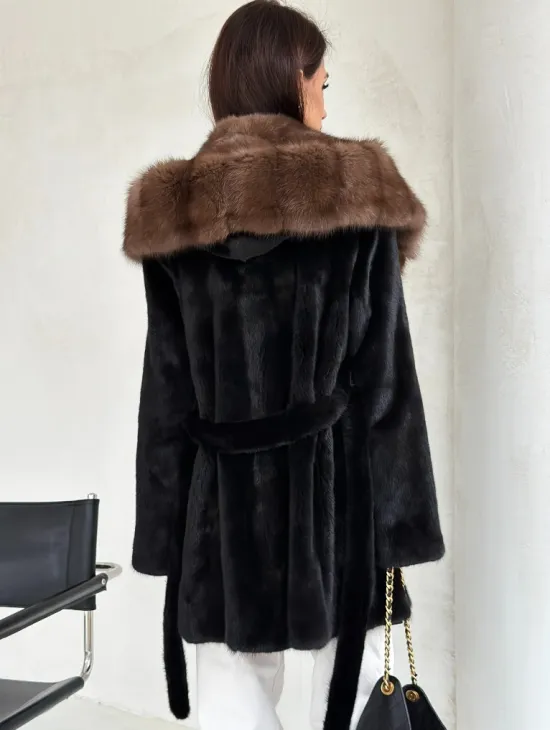 Черная шуба в роспуск с капюшоном соболь