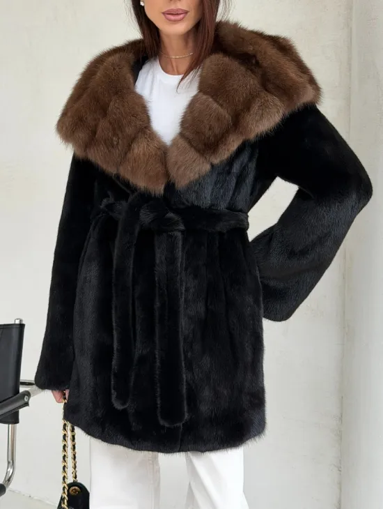 Черная шуба в роспуск с капюшоном соболь