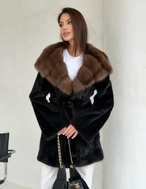 Черная шуба в роспуск с капюшоном соболь