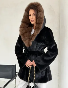 Черная шуба в роспуск с капюшоном соболь