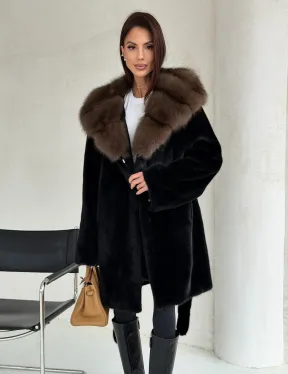 Черная норковая шуба средней длины - капюшон куница