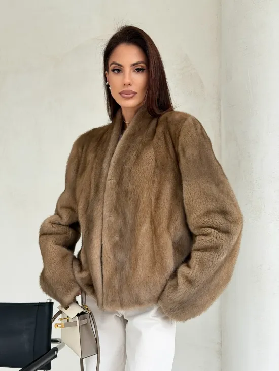 Укороченная шуба из натурального меха норки - пастель