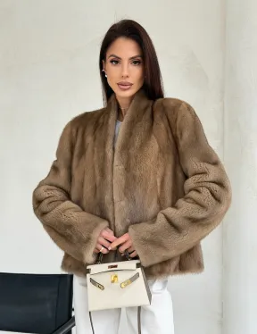 Укороченная шуба из натурального меха норки - пастель