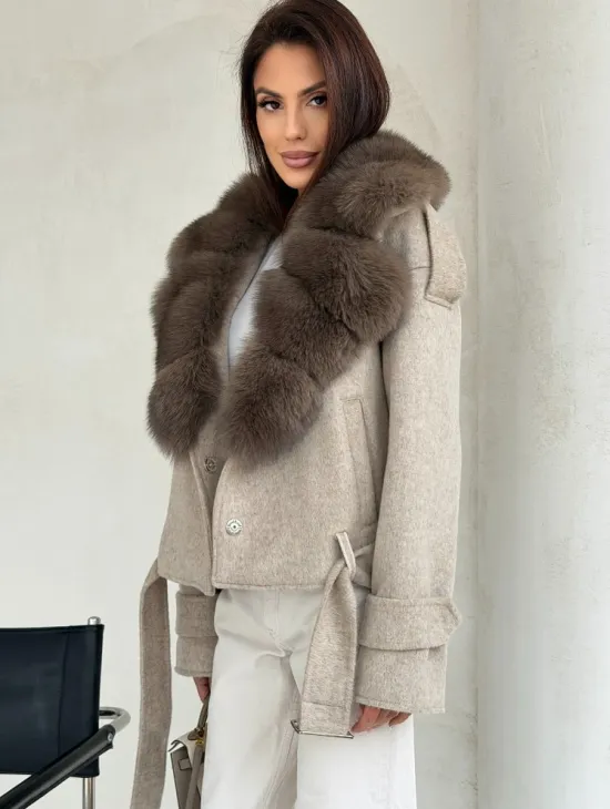 Куртка - пальто с мехом финского песца