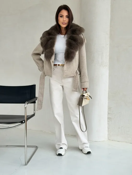 Куртка - пальто с мехом финского песца