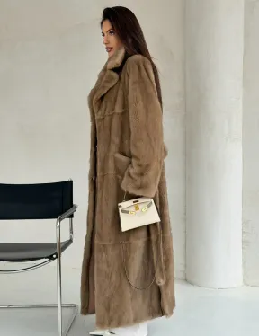 Прямая норковая шуба с меховым поясом