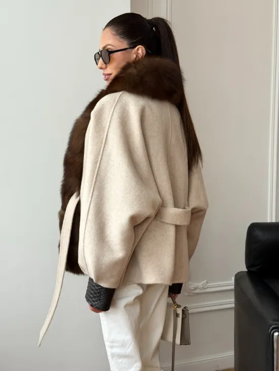 Женское шерстяное полупальто с мехом