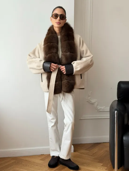 Женское шерстяное полупальто с мехом