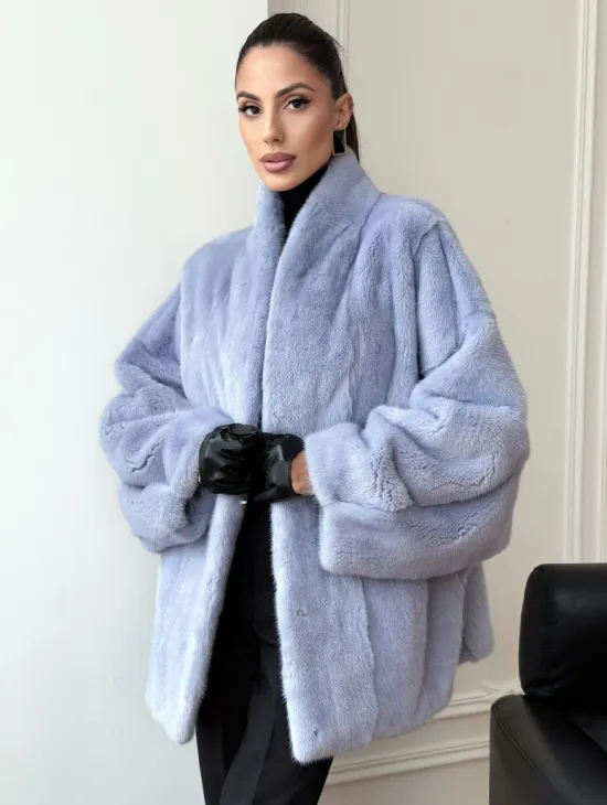 Голубой норковый полушубок - летучая мышь