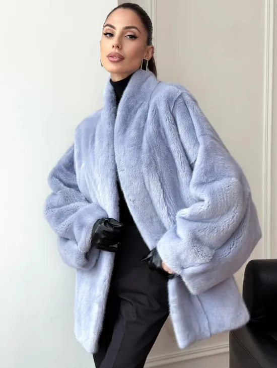 Голубой норковый полушубок - летучая мышь