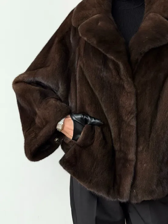 Короткая шуба из натурального меха норки