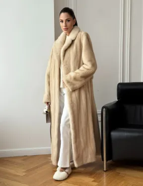 Длинная норковая шуба в натуральном цвете пастель