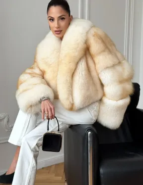 Шуба короткая из меха финского песца