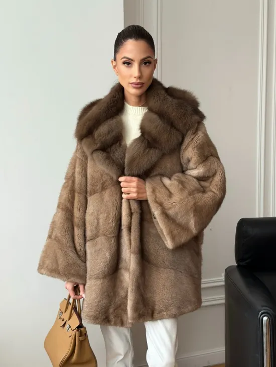 Шуба норковая с капюшоном куница
