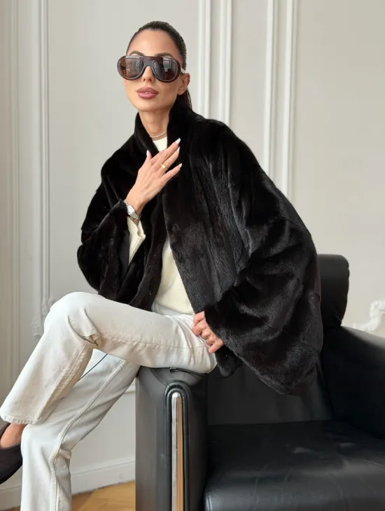 Короткая норковая шуба - пончо