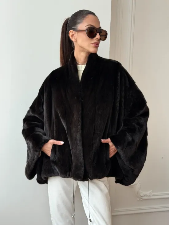 Короткая норковая шуба - пончо