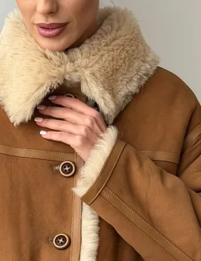 Двухсторонняя женская замшевая дубленка