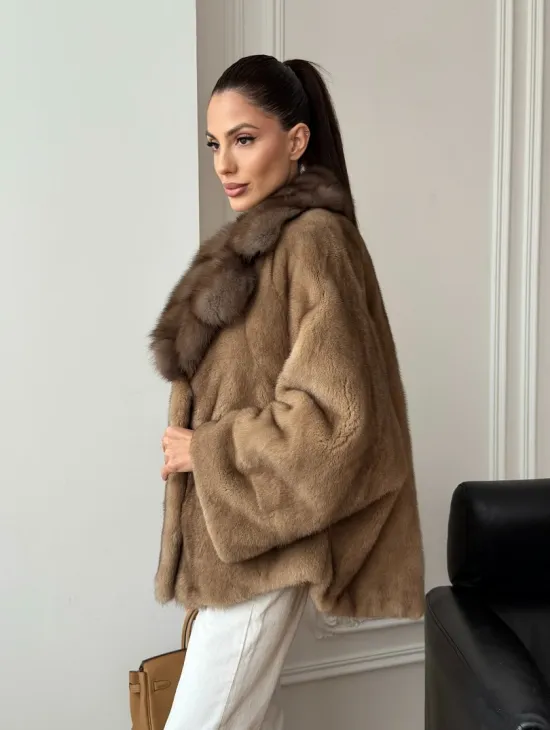 Норковый полушубок с воротником куницы 70 см