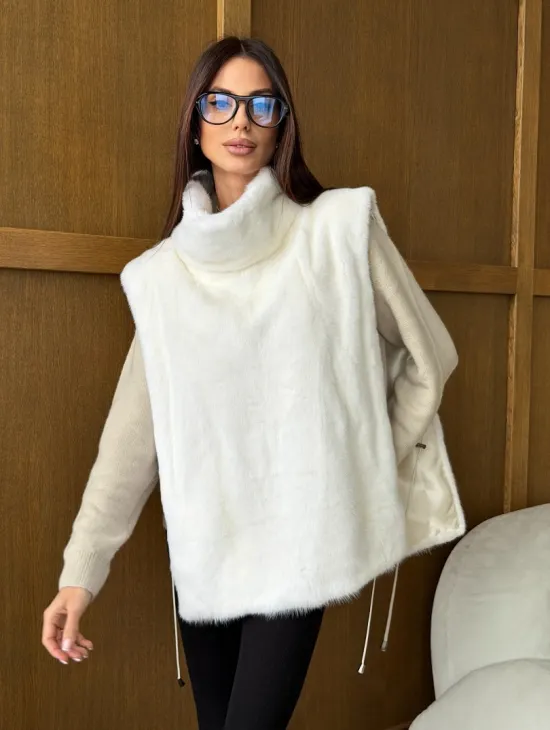 Белая норковая манишка