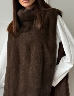Норковая манишка коричневого цвета