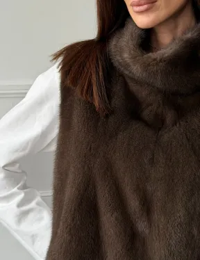 Норковая манишка коричневого цвета