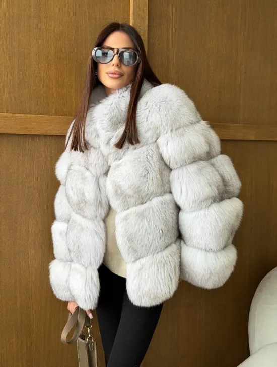 Шуба из натурального песца - стойка воротник