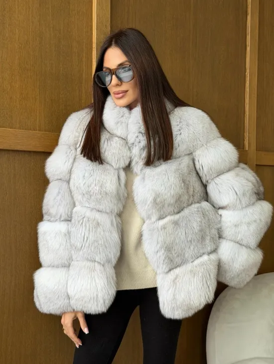 Шуба из натурального песца - стойка воротник