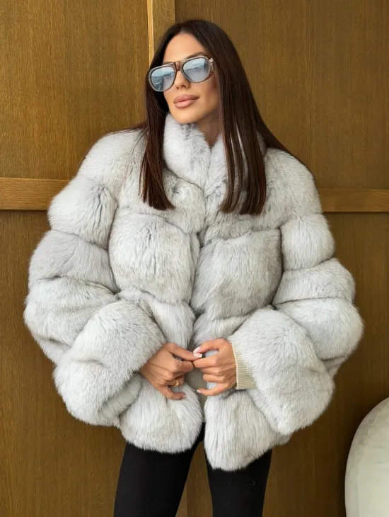 Шуба из натурального песца - стойка воротник