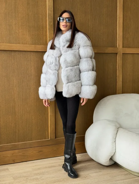 Шуба из натурального песца - стойка воротник