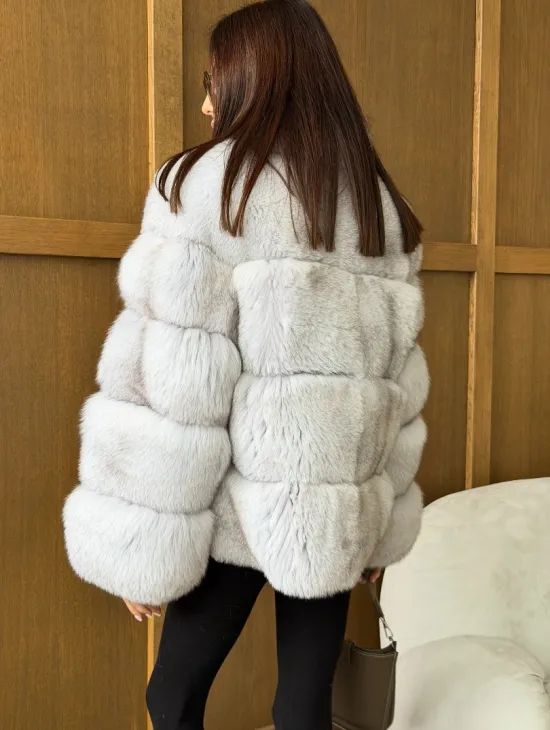 Шуба из натурального песца - стойка воротник