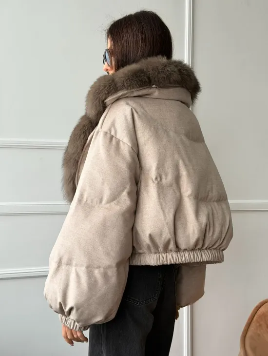 Зимний короткий пуховик с мехом - оверсайз
