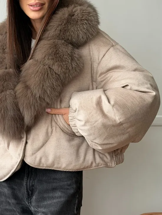 Зимний короткий пуховик с мехом - оверсайз
