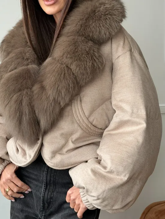 Зимний короткий пуховик с мехом - оверсайз
