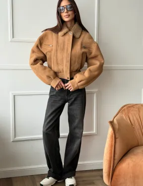 Зимняя женская дубленка - бомбер