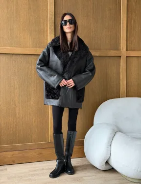 Коричневая двухсторонняя дубленка на овчине тиградо