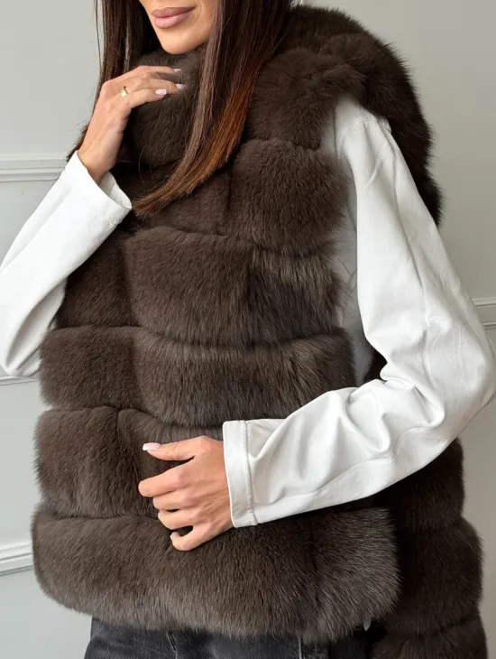 Меховая манишка под соболь из песца