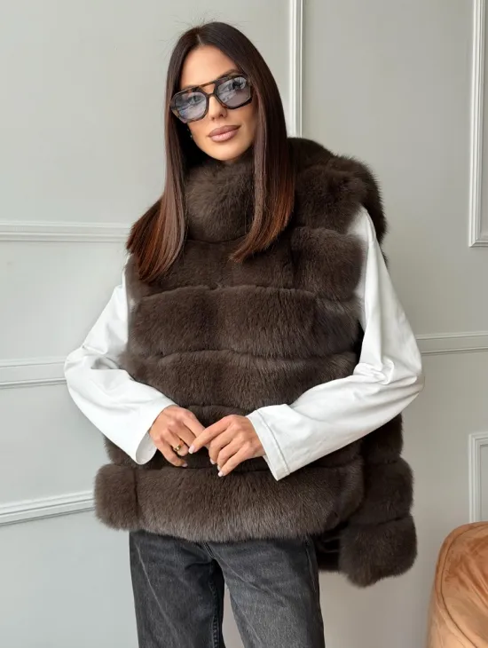 Меховая манишка под соболь из песца