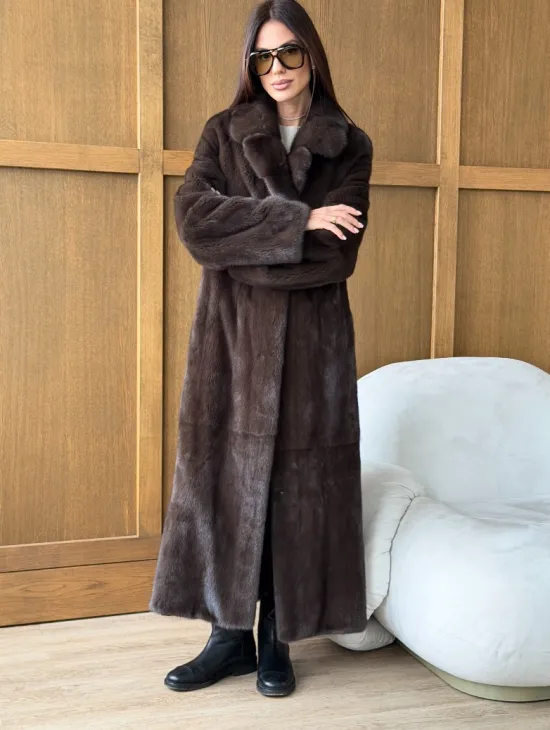 Норковая шуба - прямой крой с меховым поясом