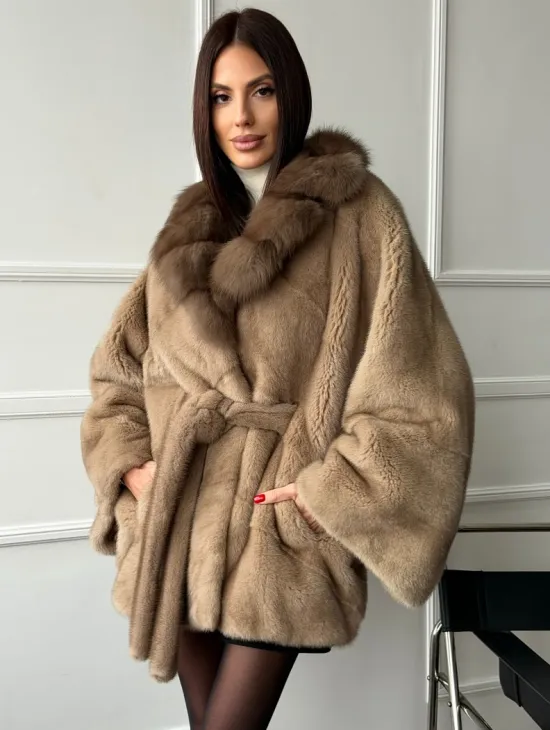 Pastel шуба летучая мышь - воротник куница