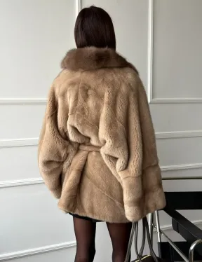 Pastel шуба летучая мышь - воротник куница