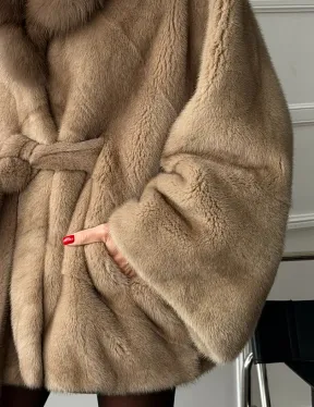 Pastel шуба летучая мышь - воротник куница