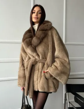 Pastel шуба летучая мышь - воротник куница