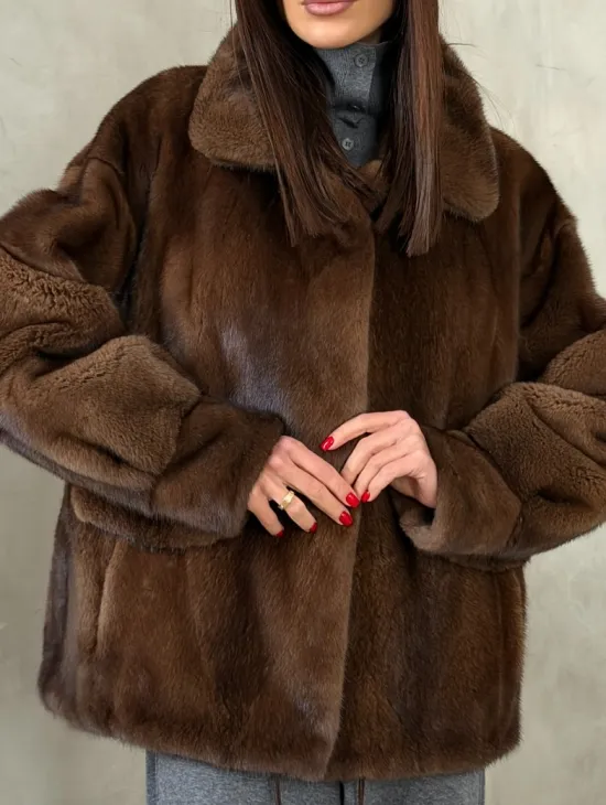 Короткая норковая шуба под соболь