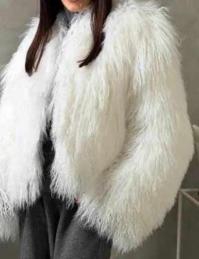 Белая кроп-шуба из меха ламы