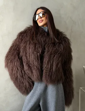 Модный полушубок из ламы