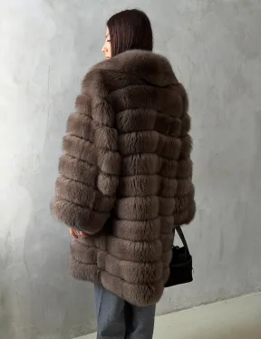 Шуба из песца под соболь - английский воротник