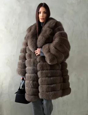 Шуба из песца под соболь - английский воротник