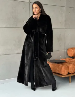 Длинная черная шуба из меха норки Saga furs