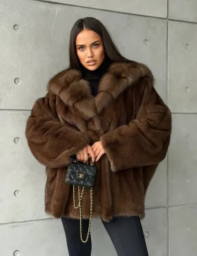 Полушубок норковый летучая мышь - капюшон куница