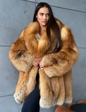 Шуба из натурального меха лисы